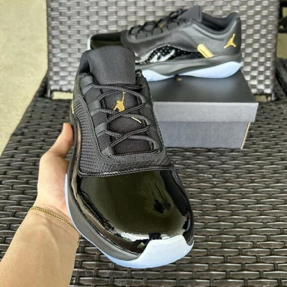 AIR JORDAN 11 CMFT LOW DMP Size 13 - Picture 2 of 6
